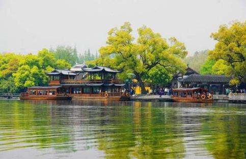 五一國內十大熱門旅游景點排行榜,上海迪士尼樂園最熱門