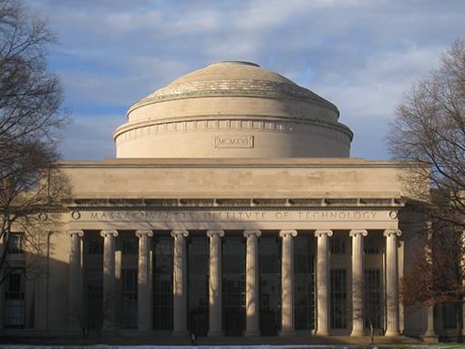 十大泰晤士世界大學(xué)排名,牛津大學(xué)走出了27位英國首相