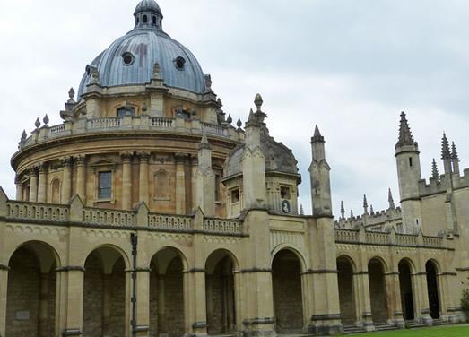 十大泰晤士世界大學(xué)排名,牛津大學(xué)走出了27位英國首相