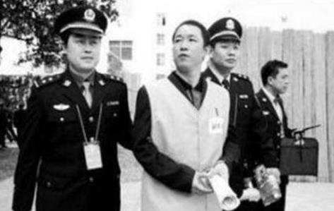 中國九大黑道大哥排行榜,喬四是80年代黑龍江勢力黑社會首領之一