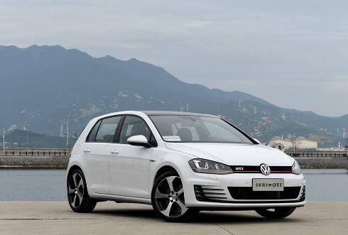 2019年十款12萬左右汽車排行榜,大眾寶來、本田思域銷量高