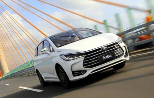 十款最好的7萬左右的車排行榜,本田飛度內部寬敞外形酷炫