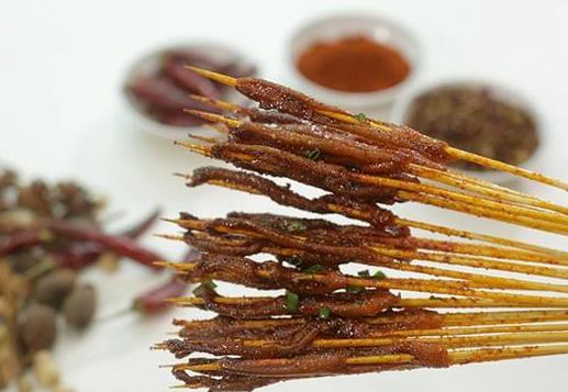 烤鴨腸加盟十大品牌排名,鴨來噠烤鴨腸是高性價比好店