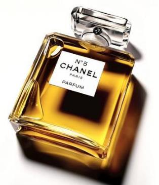 10款最具魅惑力的香水排名,香奈兒5號、YSL黑鴉片最受歡迎