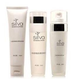 全球公認的十款最好用補水產(chǎn)品排名,活泉潤透水份露可持續(xù)保持濕潤