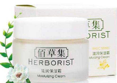 全球公認的十款最好用補水產(chǎn)品排名,活泉潤透水份露可持續(xù)保持濕潤