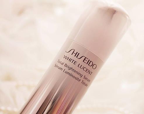 全球公認的十款最好用補水產(chǎn)品排名,活泉潤透水份露可持續(xù)保持濕潤