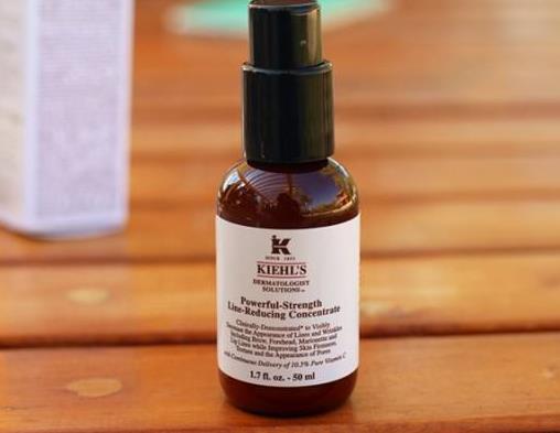 8款好用的精華液排行榜,赫蓮娜綠寶瓶精華露細(xì)膩度很好