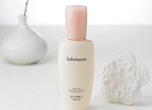 8款好用的精華液排行榜,赫蓮娜綠寶瓶精華露細(xì)膩度很好