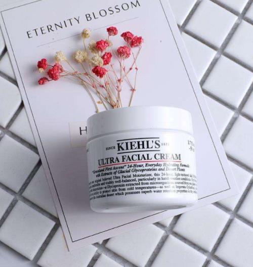 適合20歲用的護膚品排行榜,赫妍凝時煥活乳液能夠維穩肌膚