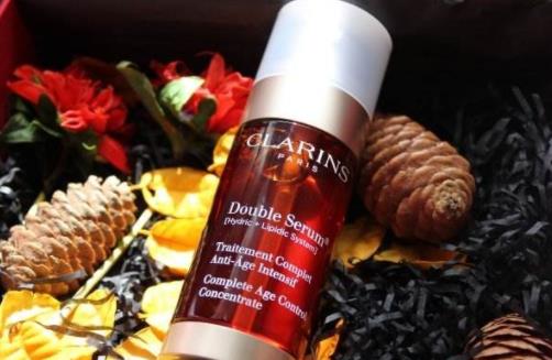 最好用的十大精華排名,POLA極光煥彩精華液、HR綠寶瓶精華露都很好