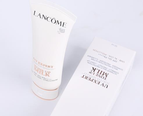 5款好用的蘭蔻隔離霜排名,蘭蔻空氣輕墊修顏隔離乳很滋潤