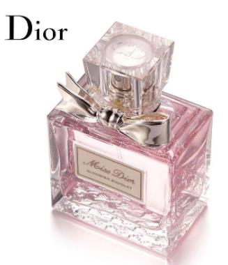 適合20歲用的香水排行,Burberry粉色戀歌香水味道很清爽