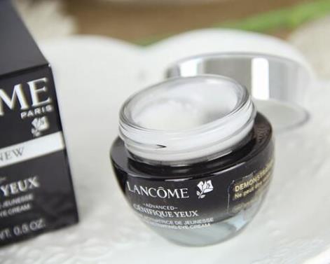 25歲適合用的眼霜排行榜,蘭蔻、雅詩蘭黛的產(chǎn)品都值得一試