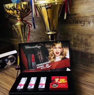 適合學生用的口紅排名,珂式愛芯雙色口紅、尚惠蜜語心機唇膏都不錯