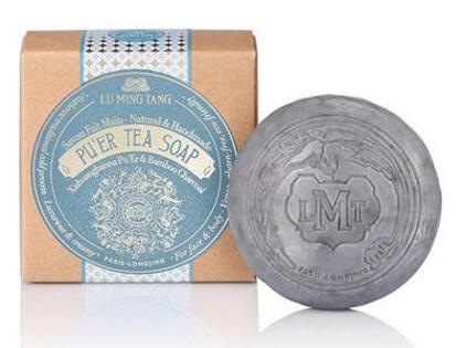 適合孕婦的天然護膚品排名,艾天然亮白祛斑精華乳液能美白祛斑