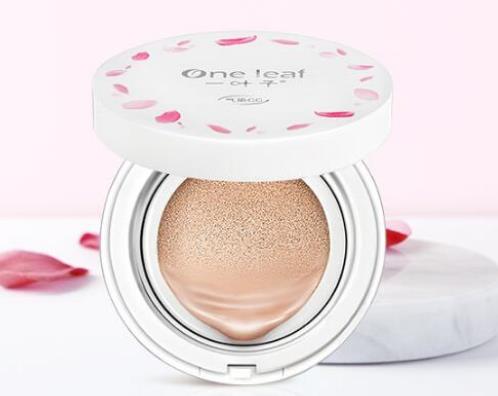 中國一線化妝品排行榜,御泥坊紅寶盒無瑕氣墊霜很完美