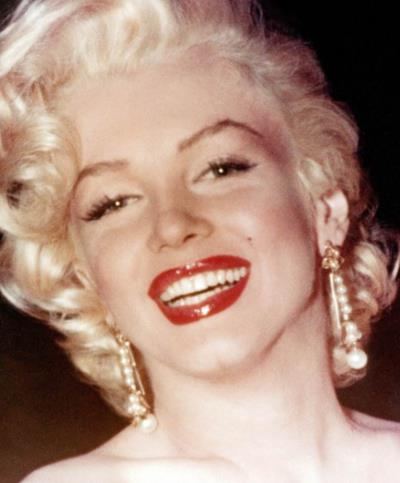 世界天王巨星排名,邁克爾杰克遜、貓王的作品很優(yōu)秀