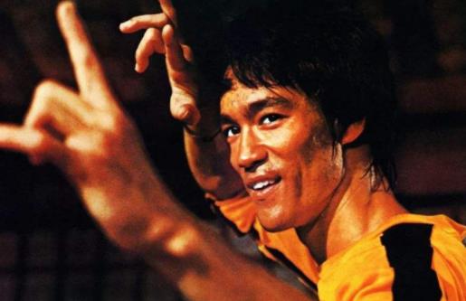 世界天王巨星排名,邁克爾杰克遜、貓王的作品很優(yōu)秀