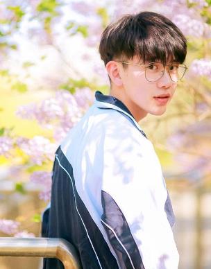 抖音十大帥哥男神排行榜,劉羽中、張欣堯都很多才多藝