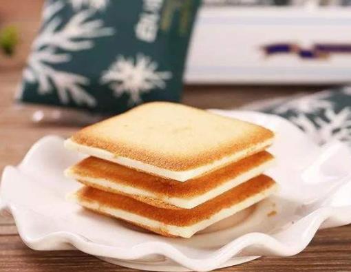 日本十大網紅零食排名,白色戀人白巧克力夾心餅干很火熱