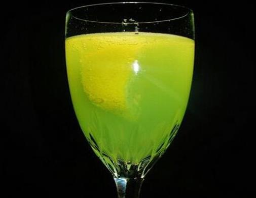 十大高度雞尾酒排名,綠寶石馬丁尼、Negroni讓你懷疑人生