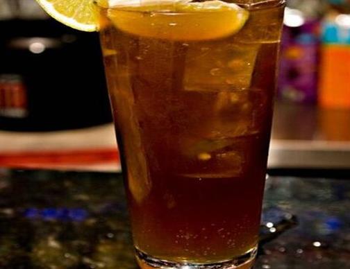 十大高度雞尾酒排名,綠寶石馬丁尼、Negroni讓你懷疑人生