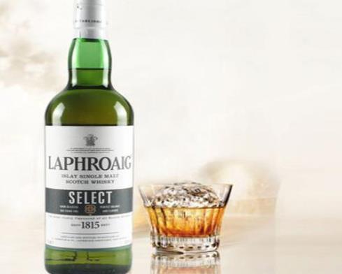 單麥芽威士忌排名,格蘭菲迪12年、艾柏迪12年很受歡迎