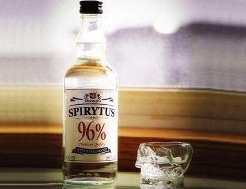 全球十大烈酒排名,波蘭精餾伏特加、達爾摩62威士忌很烈