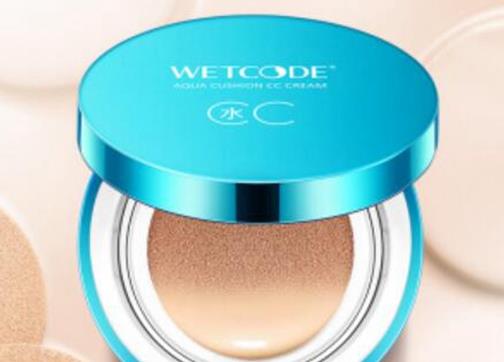 好用的干皮氣墊品牌排名,蘭蔻菁純氣墊、香奈兒果凍氣墊都不錯