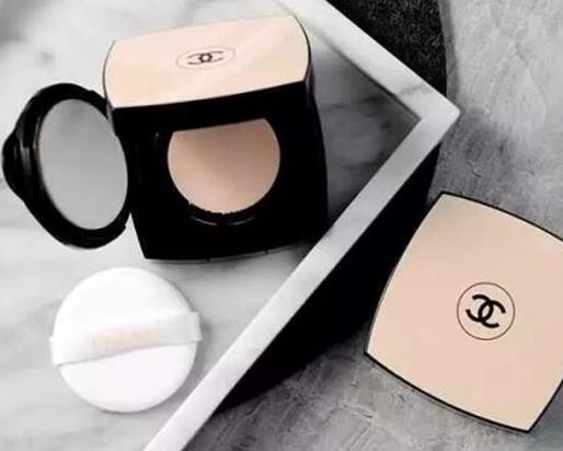 好用的干皮氣墊品牌排名,蘭蔻菁純氣墊、香奈兒果凍氣墊都不錯