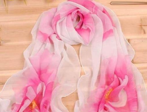 四十歲女人禮物排行,口紅、燕窩都是必需品