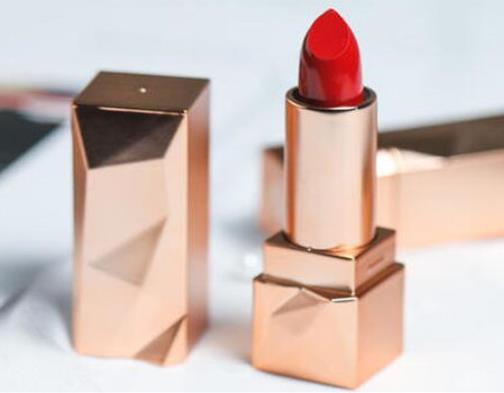 四十歲女人禮物排行,口紅、燕窩都是必需品