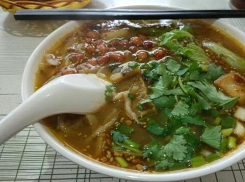 海口騎樓老街十大小吃排名,海南粉、抱羅粉一定要嘗嘗