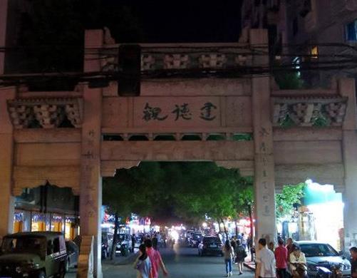 南昌必須去的小吃街排名,萬達金街、蛤蟆街人氣都很旺