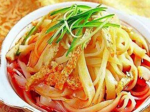 宿遷十大小吃排名,溜素桂魚是傳統漢族菜,膘雞鮮嫩美味