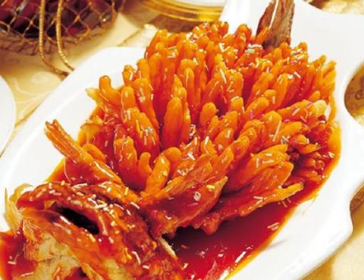 宿遷十大小吃排名,溜素桂魚是傳統漢族菜,膘雞鮮嫩美味