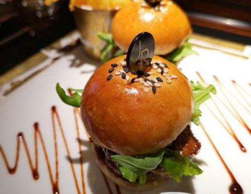 上海十大奢華餐廳排名,望江閣有一對一的管家全程服務