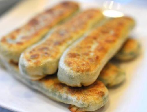 沈陽十大名吃排名,熏肉大餅酥脆可口,小雞燉蘑菇營養(yǎng)豐富