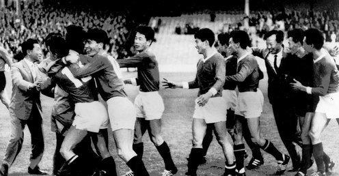 世界杯歷史上十大冷門比賽排行榜 世界杯足球賽場有哪些以弱勝強冷門