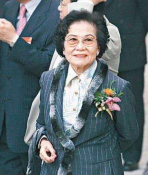 福布斯香港富豪榜排名,新首富李兆基手握恒基地產,李嘉誠身價縮水