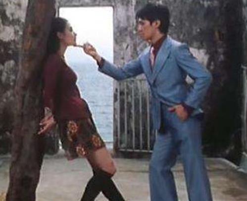 周星馳最搞笑的十大電影,《唐伯虎點(diǎn)秋》《鹿鼎記》已成經(jīng)典