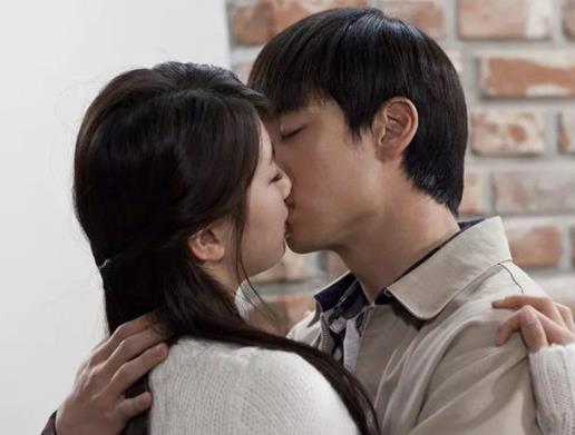 情侶必看的十部電影排名,《戀戀筆記本》《建筑學概論》溫馨