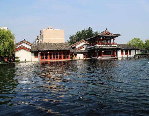 章丘景點排行榜,百脈泉與趵突泉齊名,朱家峪古村為梯形聚落