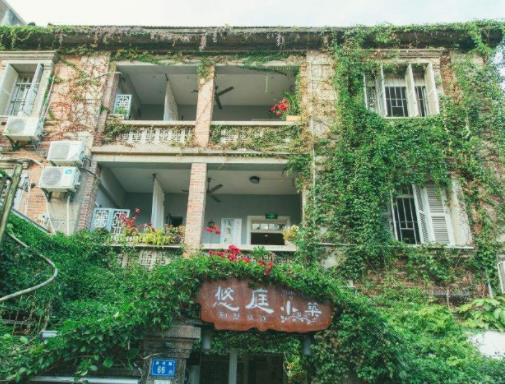 福建最美十大民宿排名,九龍谷別墅小木屋依山傍水適合度假