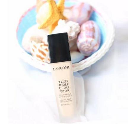 十大口碑最好的粉底液排名,阿瑪尼權力粉底液主打遮瑕