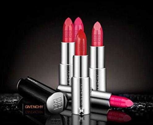 紀梵希口紅最火色號排名,紀梵希小羊皮口紅304上唇飽滿有光澤