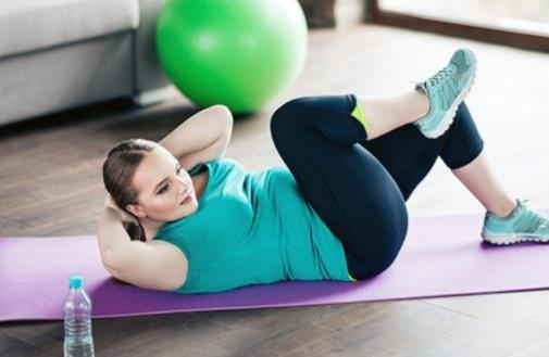 八大居家運動排行榜,平板支撐、深蹲有效改善身體狀況