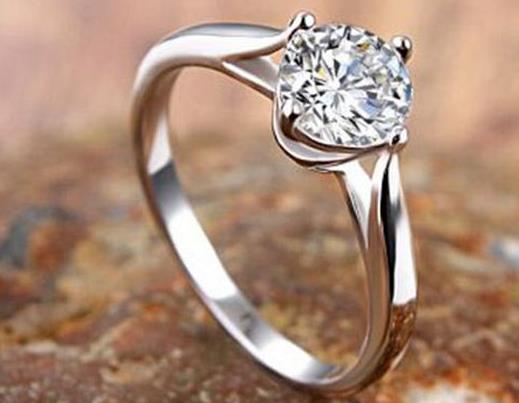 十大鉆戒品牌排行,卡地亞鉆戒受貴族喜愛,寶格麗鉆戒是輕奢品牌