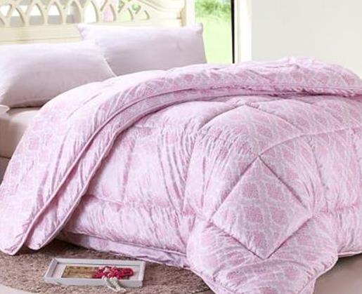 床上用品十大排行榜,羅萊家紡產(chǎn)品優(yōu)質(zhì),紫羅蘭家紡自主創(chuàng)新